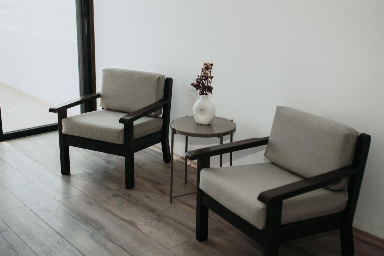 Ovis Hotel Apartments Айя Напа Екстериор снимка