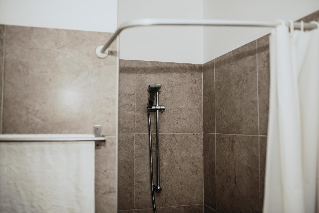 Ovis Hotel Apartments Айя Напа Екстериор снимка
