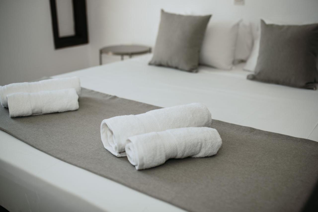 Ovis Hotel Apartments Айя Напа Екстериор снимка