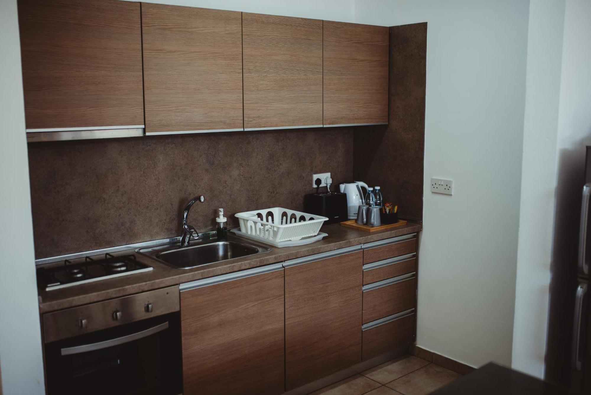 Ovis Hotel Apartments Айя Напа Екстериор снимка