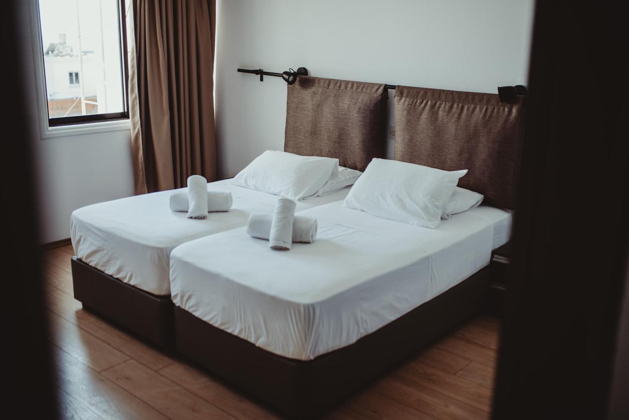 Ovis Hotel Apartments Айя Напа Екстериор снимка
